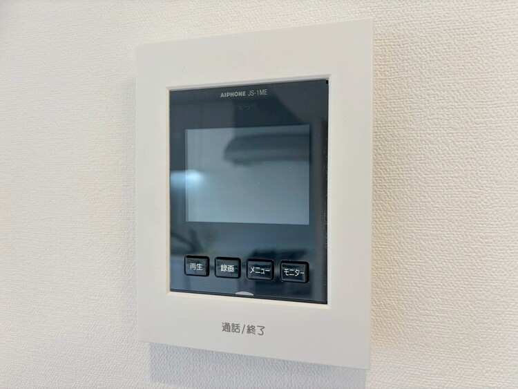 その他 誰が来てもわかる様にモニター付きインターホンを設置。