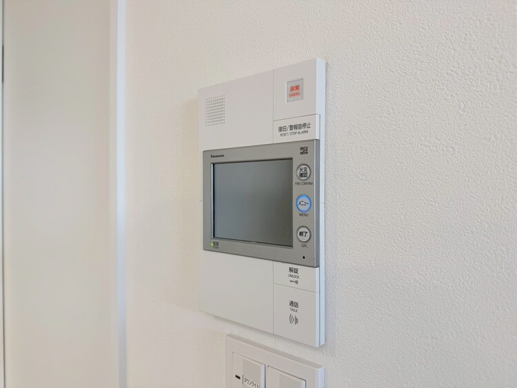 その他 誰が来てもわかる様にモニター付きインターホンを設置。