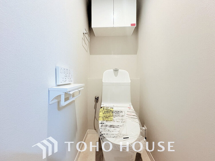 トイレ トイレには快適な温水洗浄便座付