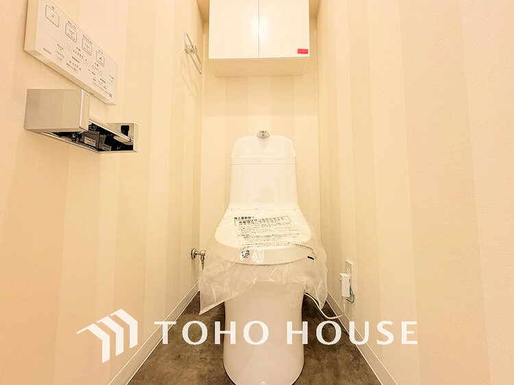 トイレ トイレには快適な温水洗浄便座付