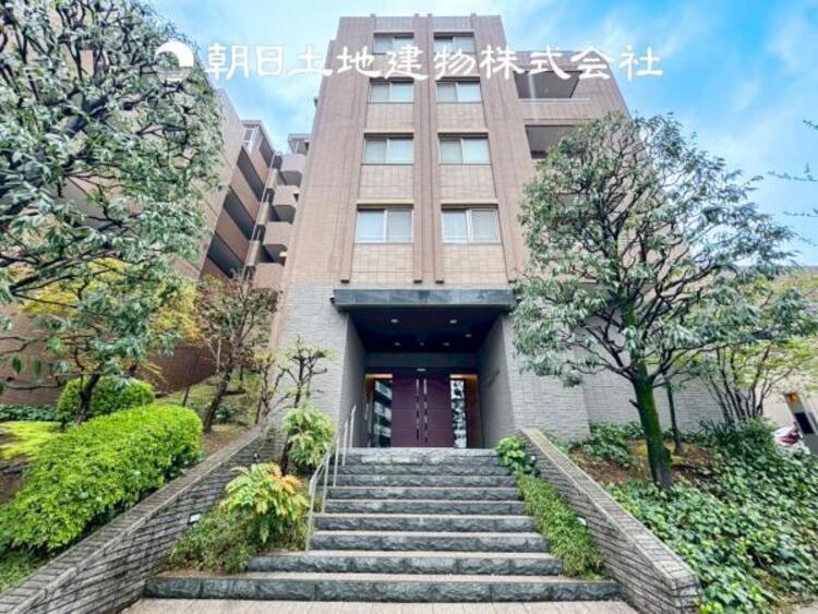 外観 【外観写真】特別な空間はたくさんの光を浴び、風を感じ、暮らしの時間を豊かにしてくれます。