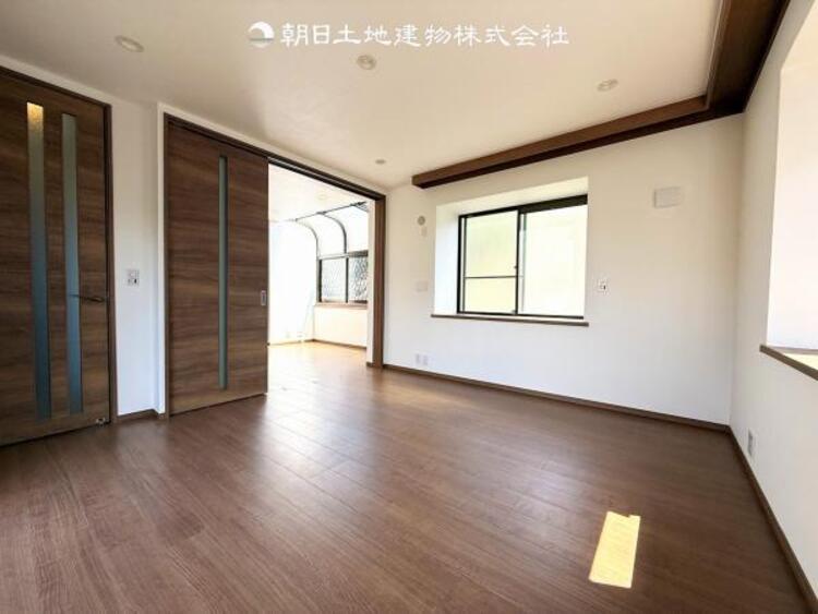 居間 