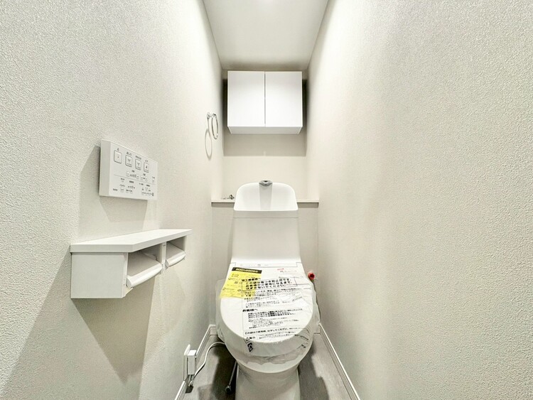 トイレ 暮らしの中のさりげないひとときの快適さにも、こだわりを、持って設備を配しております。
