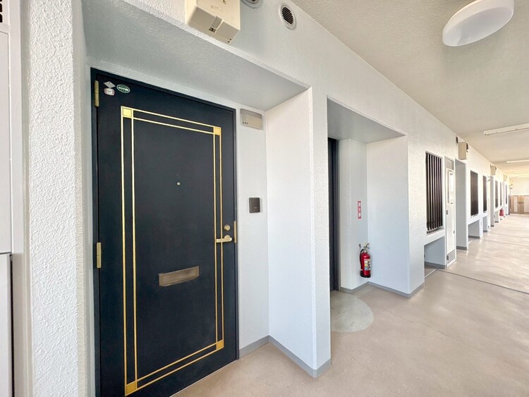 玄関 玄関を開ければ、そこは安らぎのご自宅。