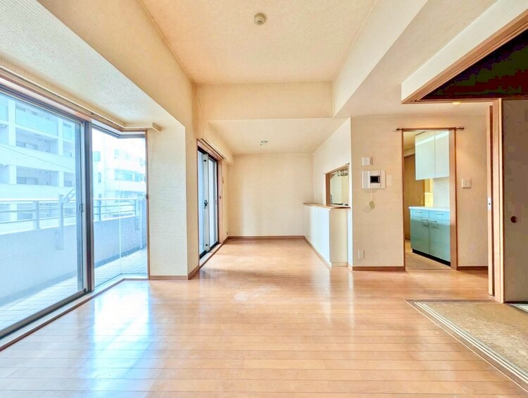居間 「空間が織り成すひとつ先の住み心地」を演出します。