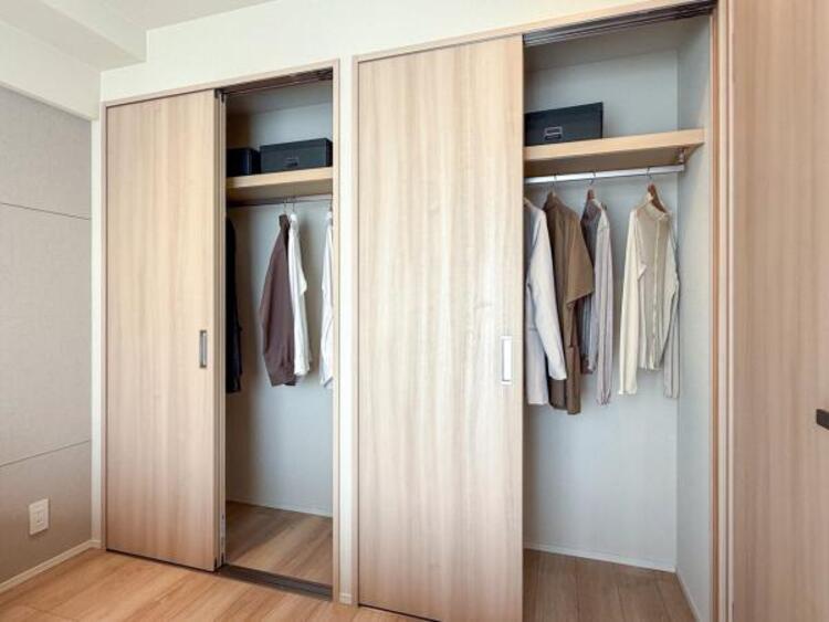 収納 広々とした収納スペースがあり、衣類や日用品をすっきり整理できます。