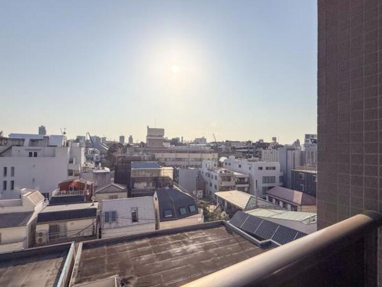 その他 開放感のある眺望。季節による景色の変化を日常の生活と共に感じてください。