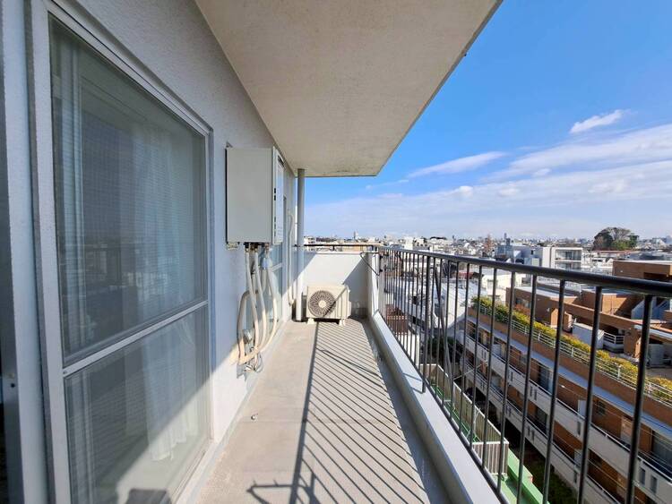 その他 朝の澄んだ空気や、夕方に吹く清々しい風を感じられるバルコニー。