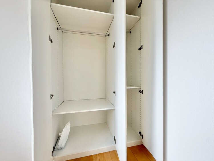 その他 収納スペースが付いていて、お部屋を広く使っていただけます。