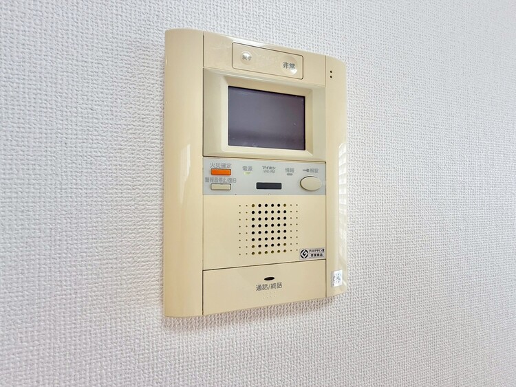 その他 誰が来てもわかる様にモニター付きインターホンを設置。