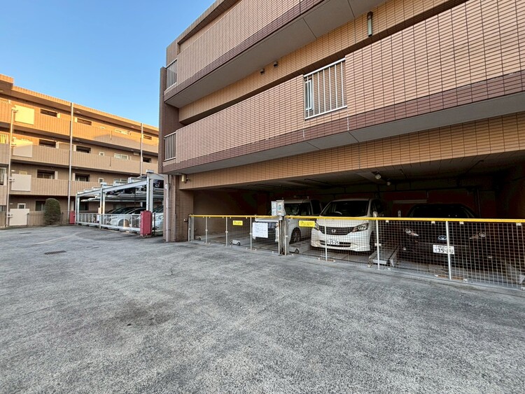 その他 駐車スペースが嬉しいですね。※空き状況は都度ご確認下さい。