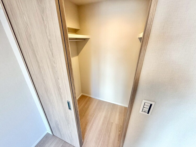 その他 収納スペースが付いていて、お部屋を広く使っていただけます。
