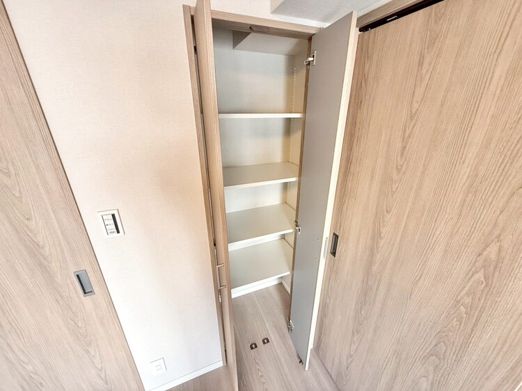 その他 家電やスーツケース、ストック品など何でも片付く嬉しい空間です。