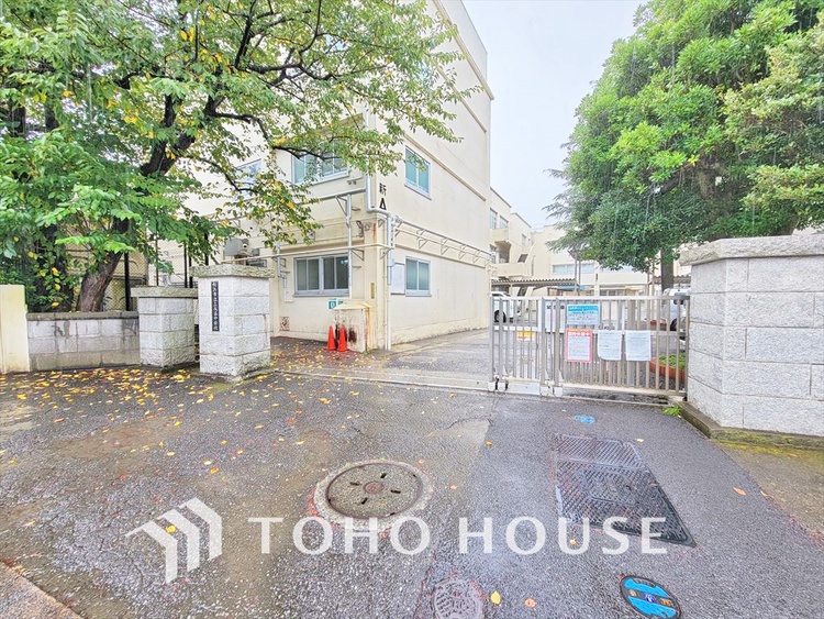 周辺 横浜市立上永谷中学校　距離400ｍ