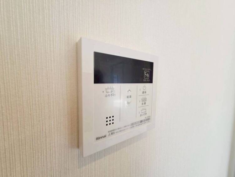 設備 見やすい画面で操作しやすい給湯パネル。