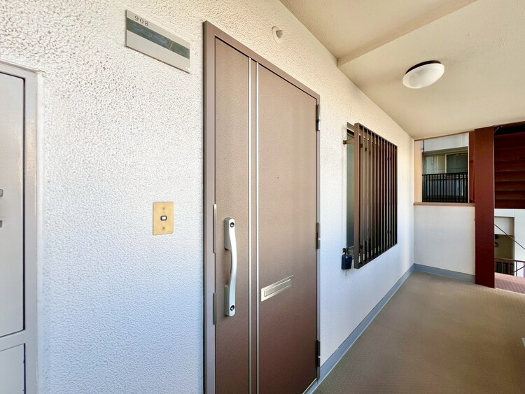 玄関 清潔感のある落ち着いた雰囲気の玄関です。