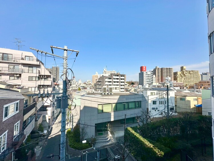 その他 眺望や窓からの景色が良いと、家で過ごす時間も快適です。