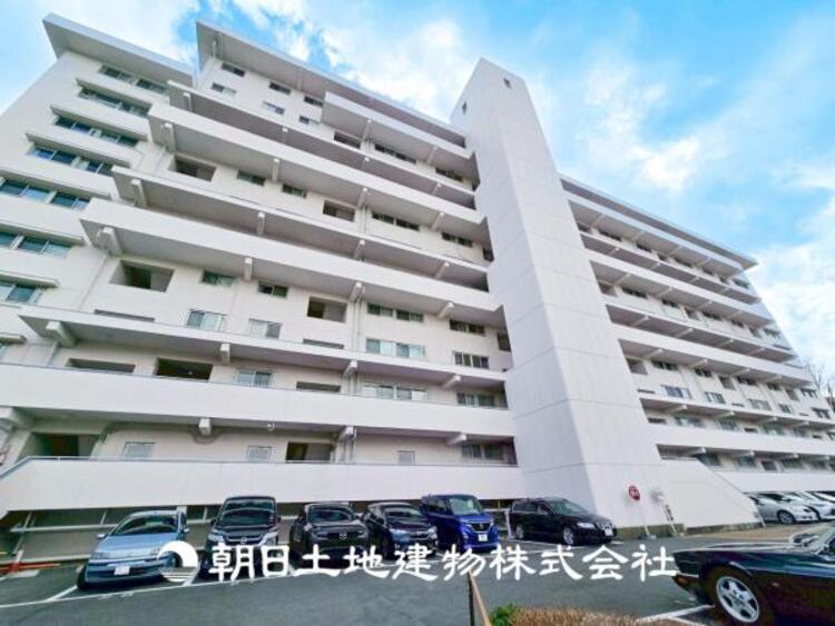 外観 【外観写真】温かい太陽を感じる事ができるのは、目の前に遮るものが無いから。彼方に広がる風景が絵画のように広がります。