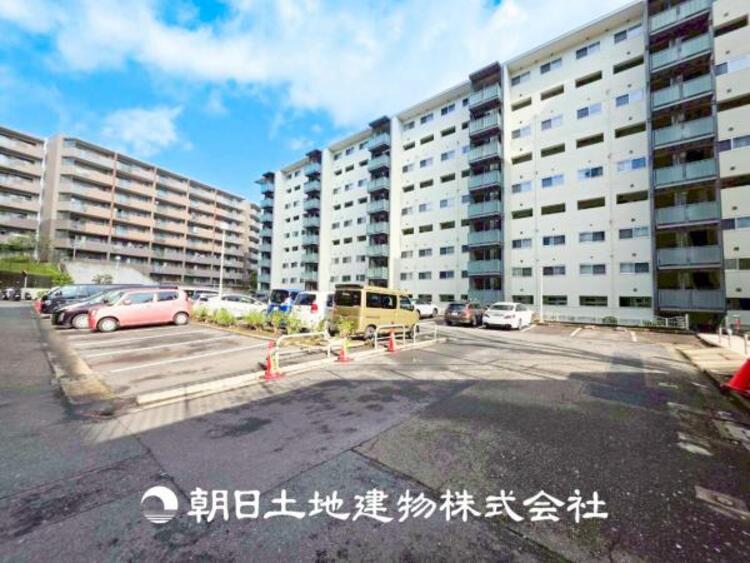外観 【外観写真】デザインされた空間と競い合うかのような充実した建物と共に大切な家族の思い出を刻んでいきます。