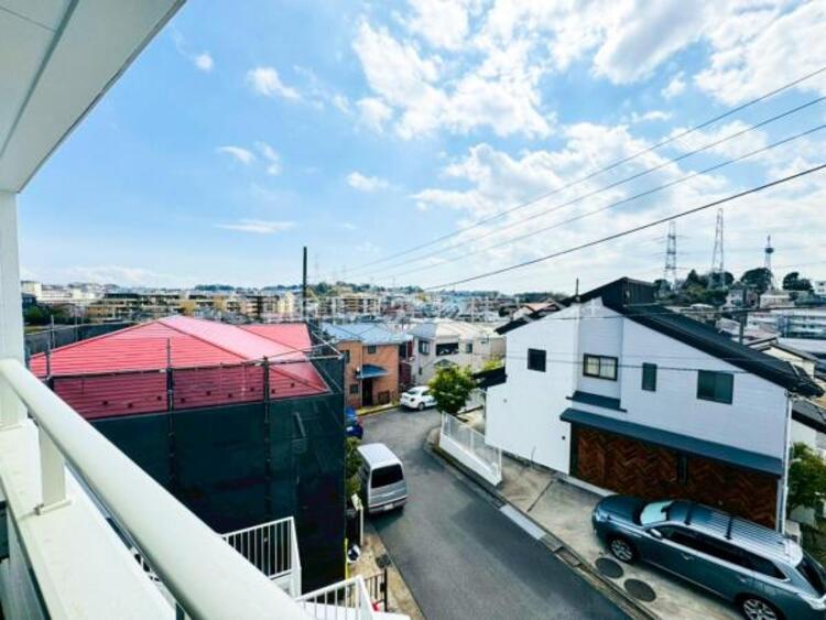 その他 【眺望】視線を遮る高い建物がなく、開放的で、他人の視線を感じにくい環境です。