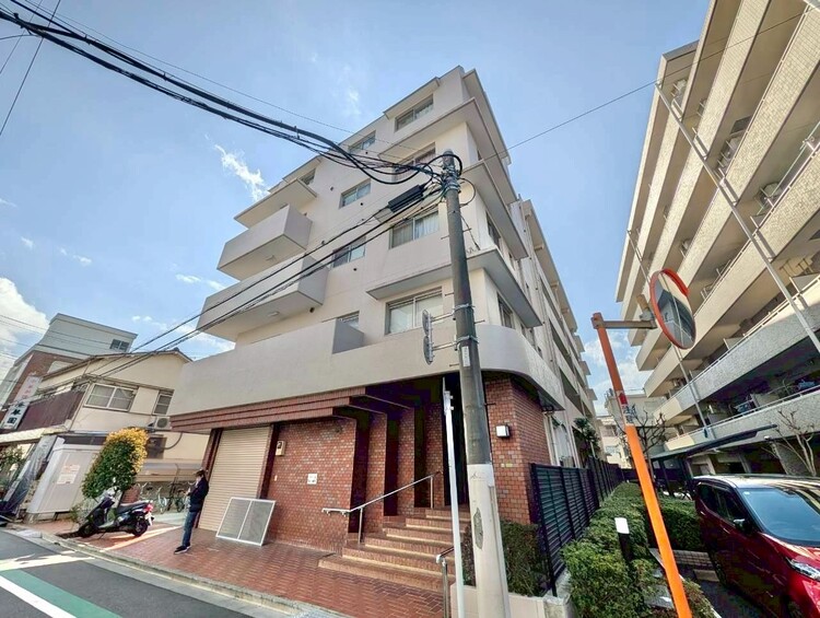 外観 資料には掲載していない情報が、現地にはたくさんあります。是非一度、現地をご確認ください。