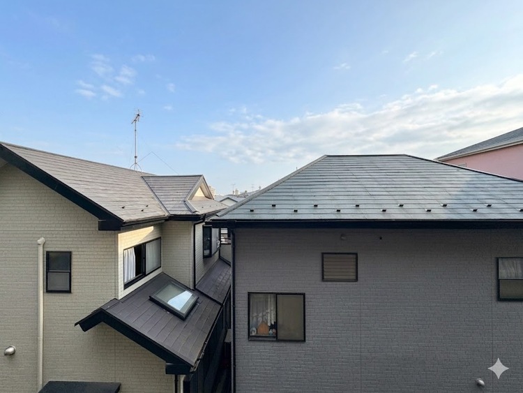 バルコニー 窓を開けると広がる青空。心をリフレッシュして日々を過ごしていきましょう。