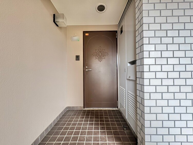 玄関 玄関を開ければ、そこは安らぎのご自宅。