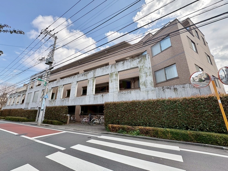 外観 資料には掲載していない情報が、現地にはたくさんあります。是非一度、現地をご確認ください。