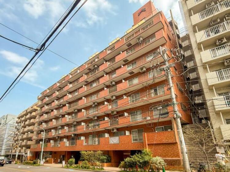 外観 落ち着いた色合いで、周囲の街並みに馴染む外観です。