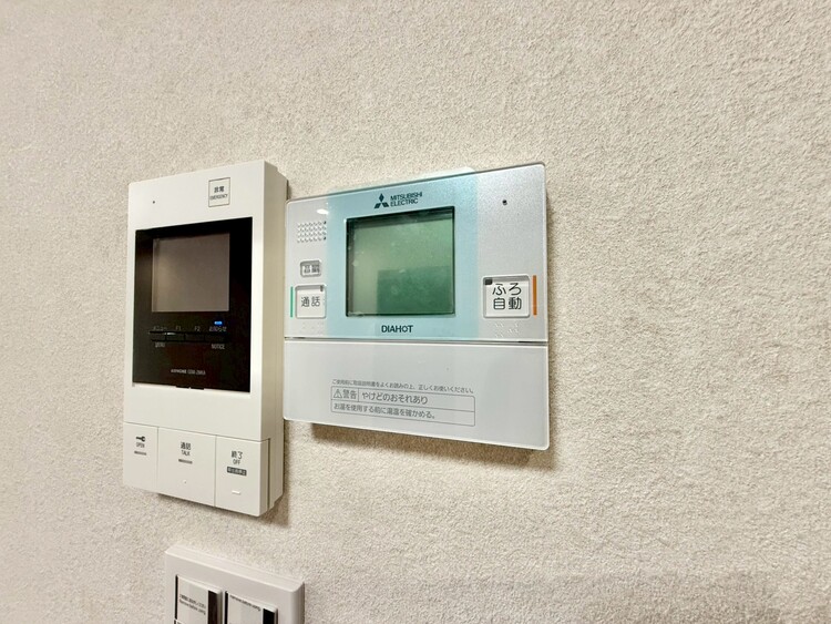 その他 見やすい画面で操作しやすい給湯パネル。