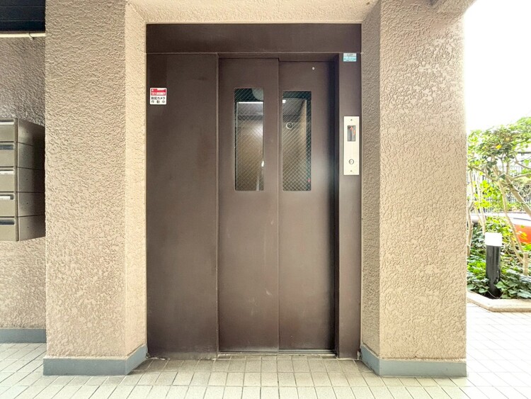 その他 エレベーター完備のため荷物が多くなっても安心。