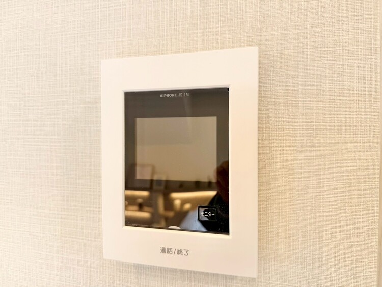 その他 誰が来てもわかる様にモニター付きインターホンを設置。