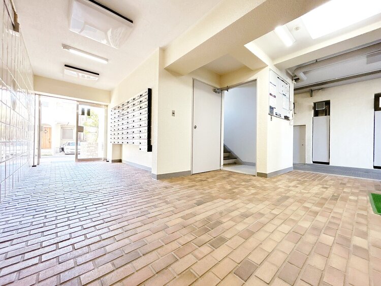 エントランス エントランスは、毎日の行き帰りで使う大事な空間です。