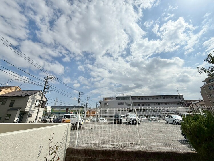その他 眺望や窓からの景色が良いと、家で過ごす時間も快適です。