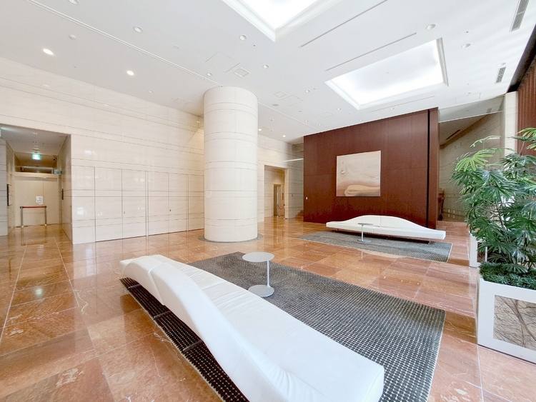 その他 館内は静寂な中が保たれており、管理が行き届いている印象を受けました。