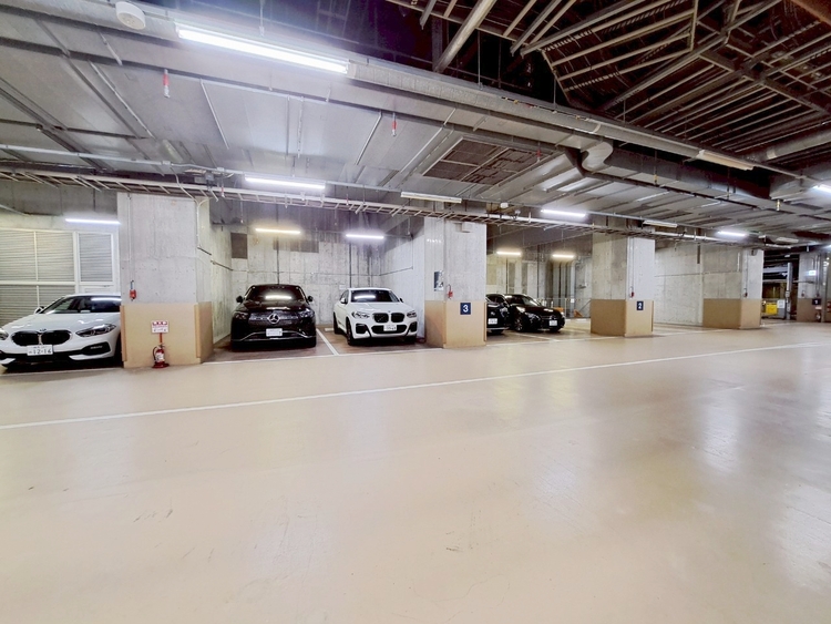 その他 駐車スペースが嬉しいですね。※空き状況は都度ご確認下さい。