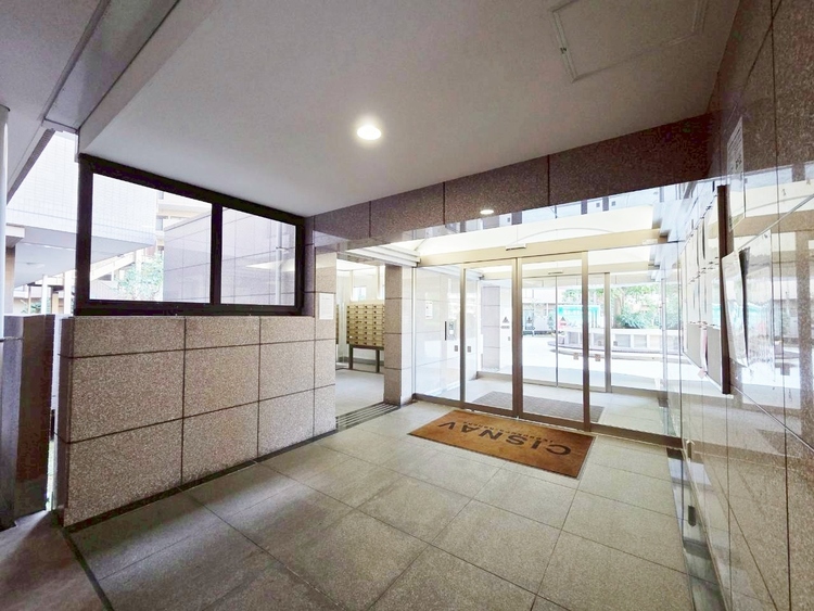 その他 館内は静寂な中が保たれており、管理が行き届いている印象を受けました。