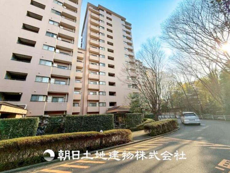 外観 【外観写真】表現された空間はたくさんの光を浴び、風を感じ、暮らしの時間を豊かにしてくれます。