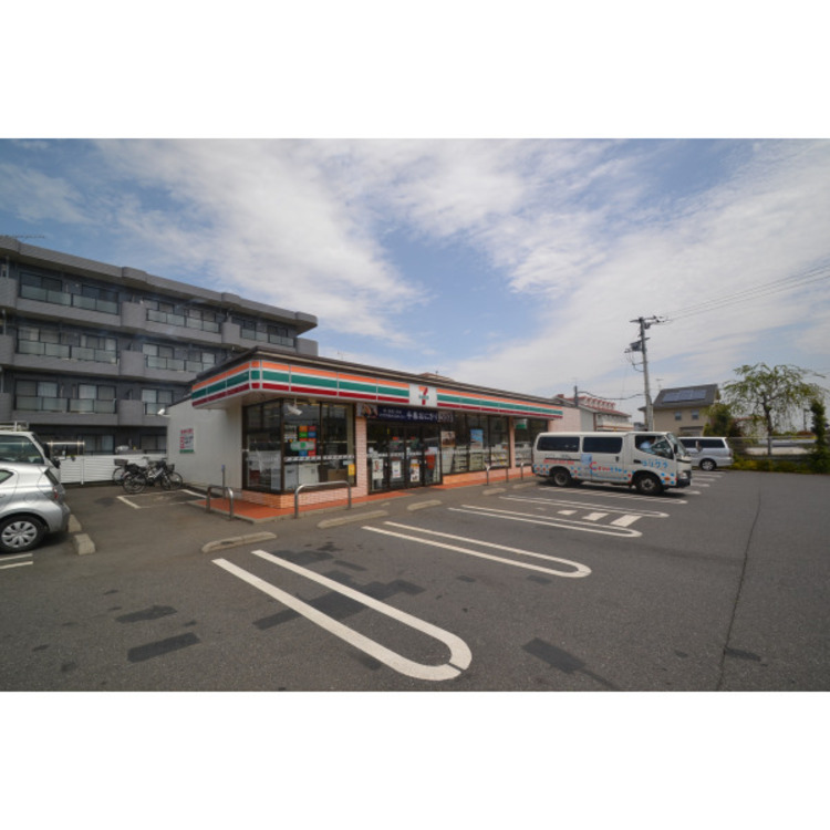 周辺 セブンイレブン東所沢3丁目店(約750m)