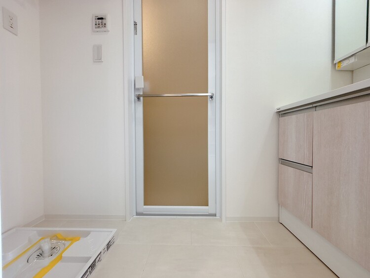 洗面 清潔感と心地よさを重視した、上質感漂うパウダールーム。