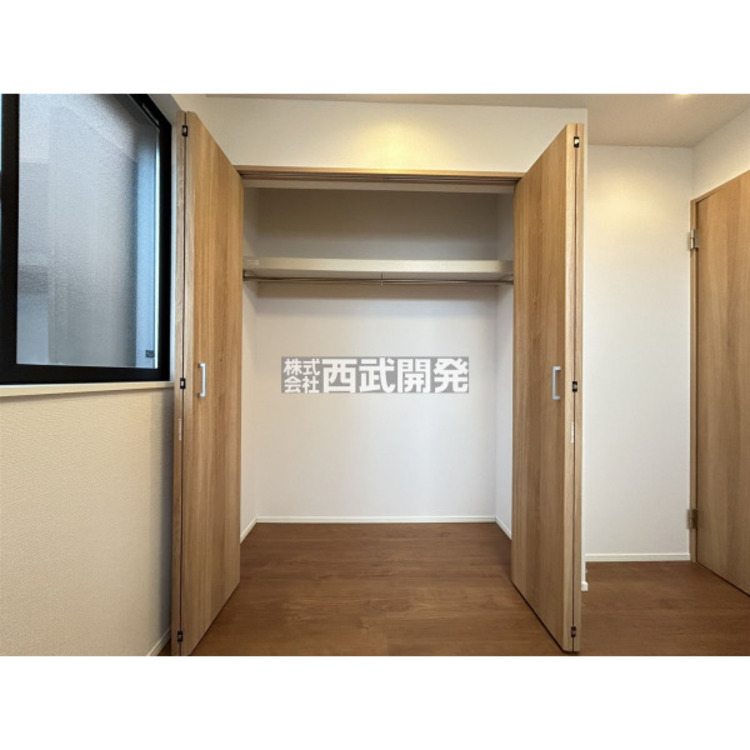収納 洋室4帖の収納