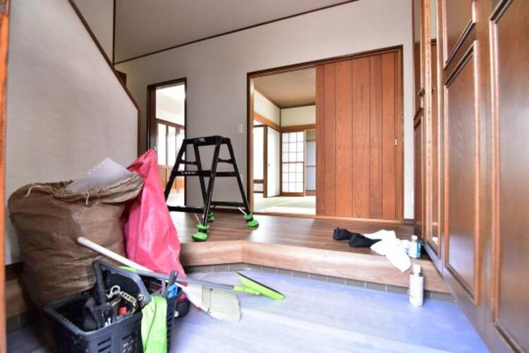 その他 広々とした玄関で大切なお客様をお出迎え。明るく気持ちの良い玄関は気持ちが盛り上がります。