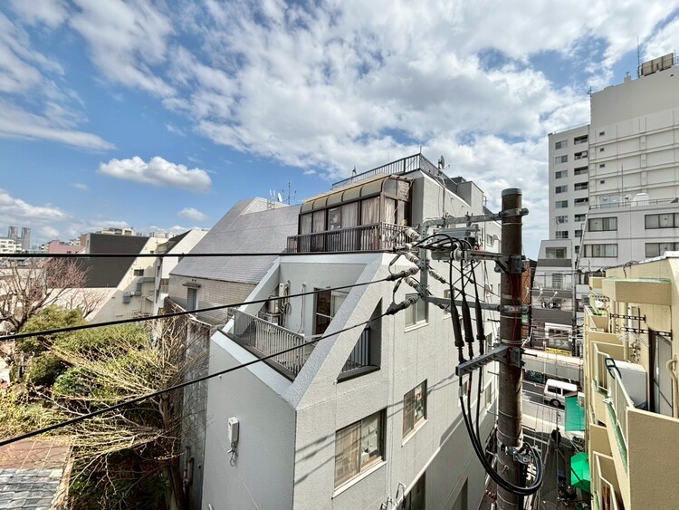 その他 眺望や窓からの景色が良いと、家で過ごす時間も快適です。