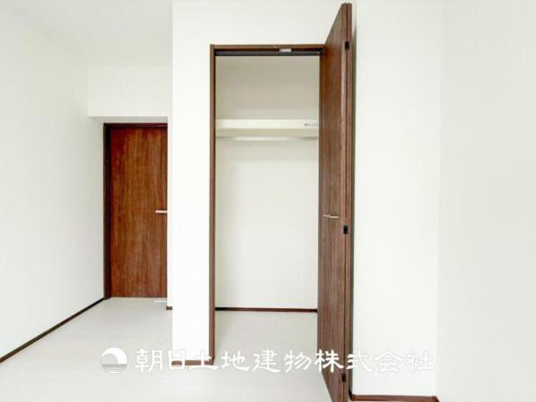 収納 【収納】全居室に収納付き、共用スペース収納もあり、すっきり片づけて広く使えます。