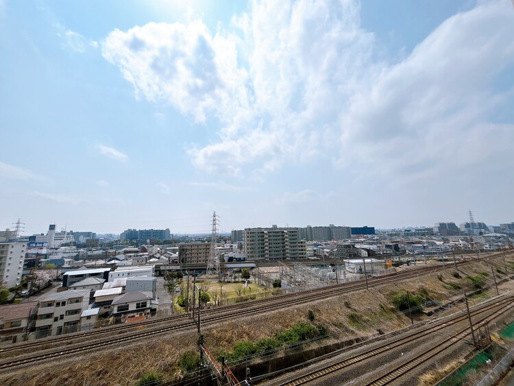 バルコニー 頬をなでる、優しい風を感じることが出来ます。