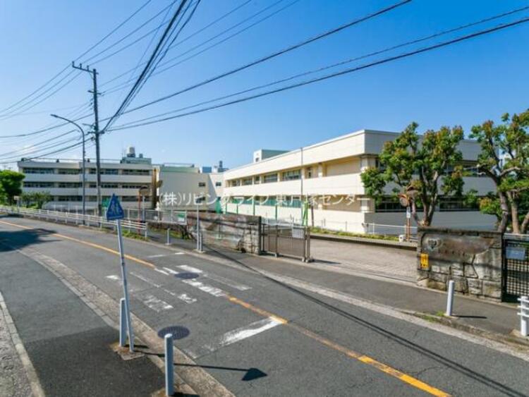周辺 横浜市立松本中学校　610ｍ