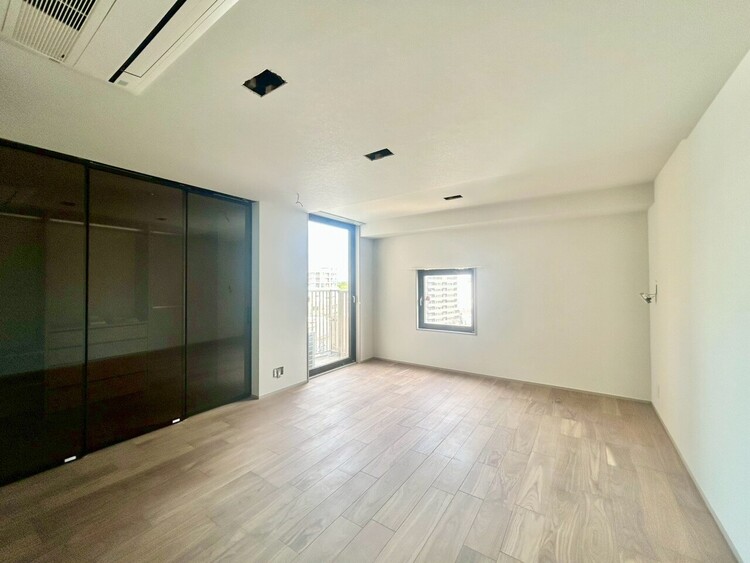 その他 清かで艶やかな時間をもたらしてくれる室内です。