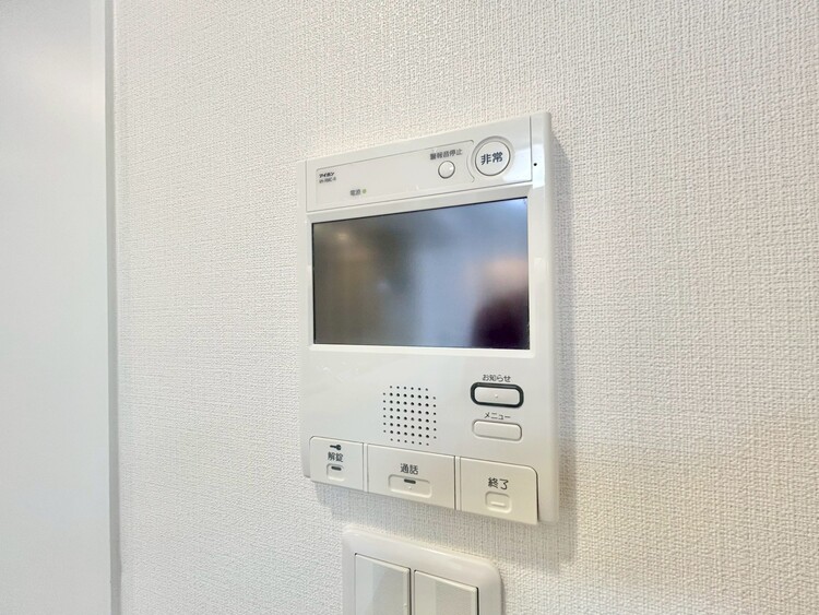 その他 誰が来てもわかる様にモニター付きインターホンを設置。