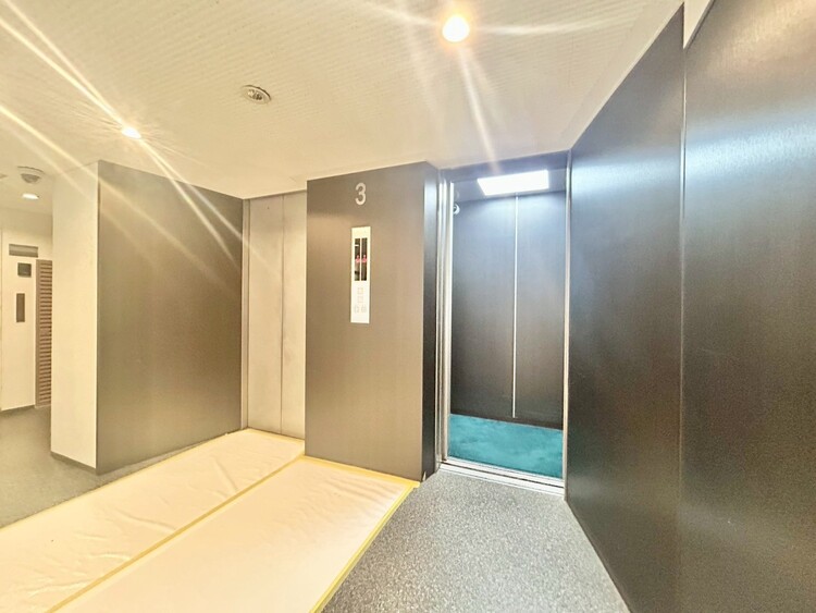 その他 エレベーター完備のため荷物が多くなっても安心。