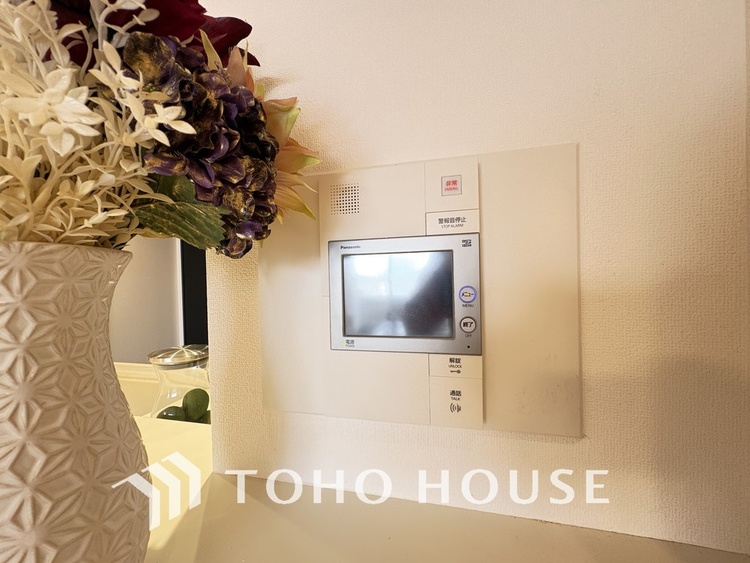その他 来客が一目でわかるモニター付きインターホン